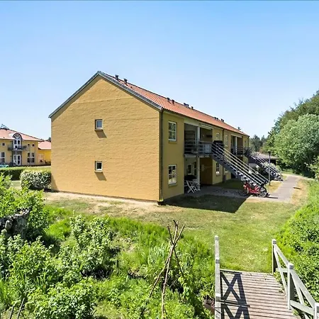 With Ocean View Feriehus Hals